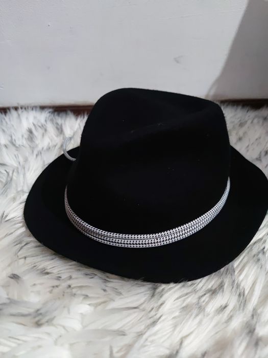 NOVO Chapéu Armani original c/etiqueta