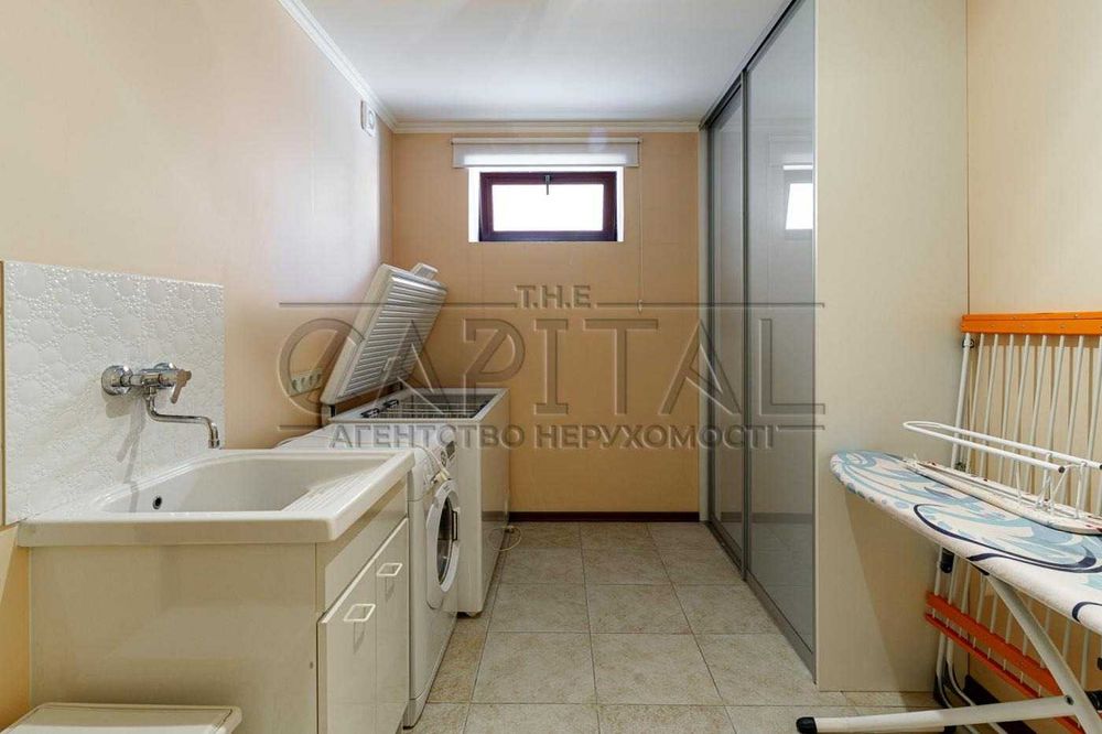 Оренда / Будинок / 450 м2 / Гора / вул. Лісова