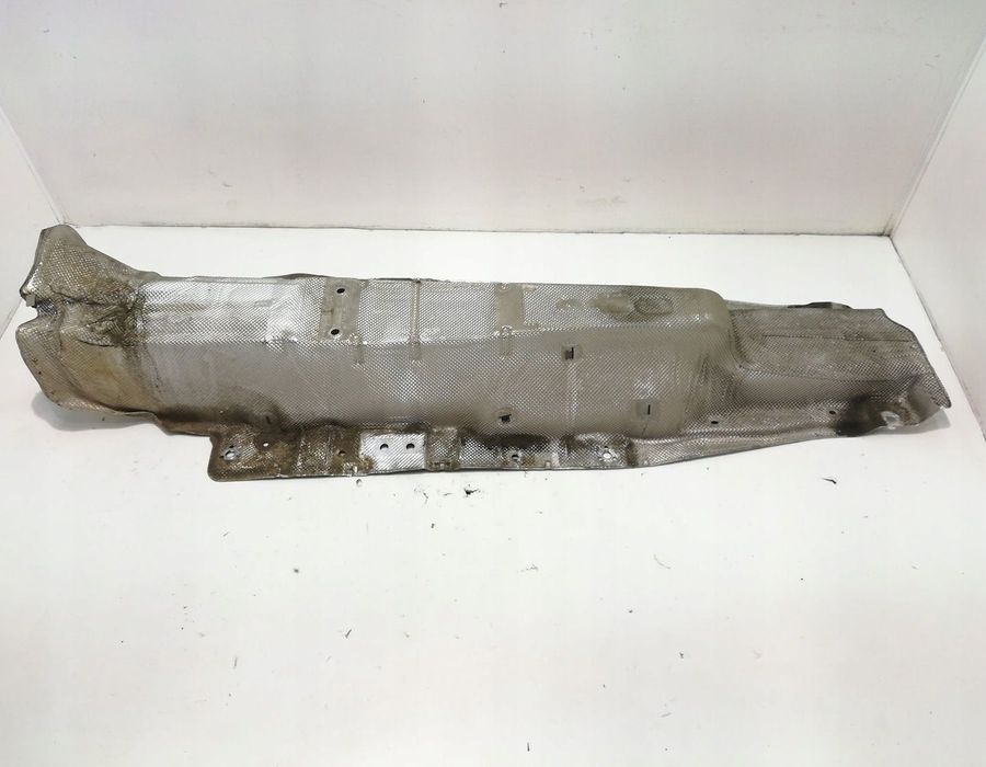 OSŁONA TERMICZNA TŁUMIKA ŚRODKOWEGO VW TOURAN II 5T 1.6 TDI 5QA825661