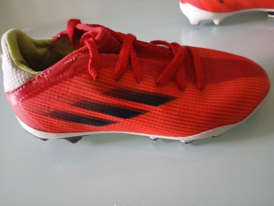 Chuteiras Adidas n.30