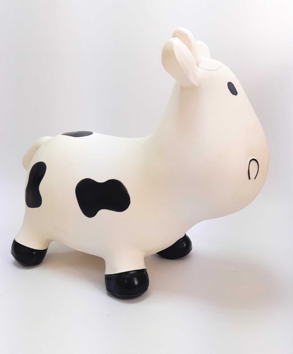 Skacząca krowa krówka skoczek gumowy BS Toys