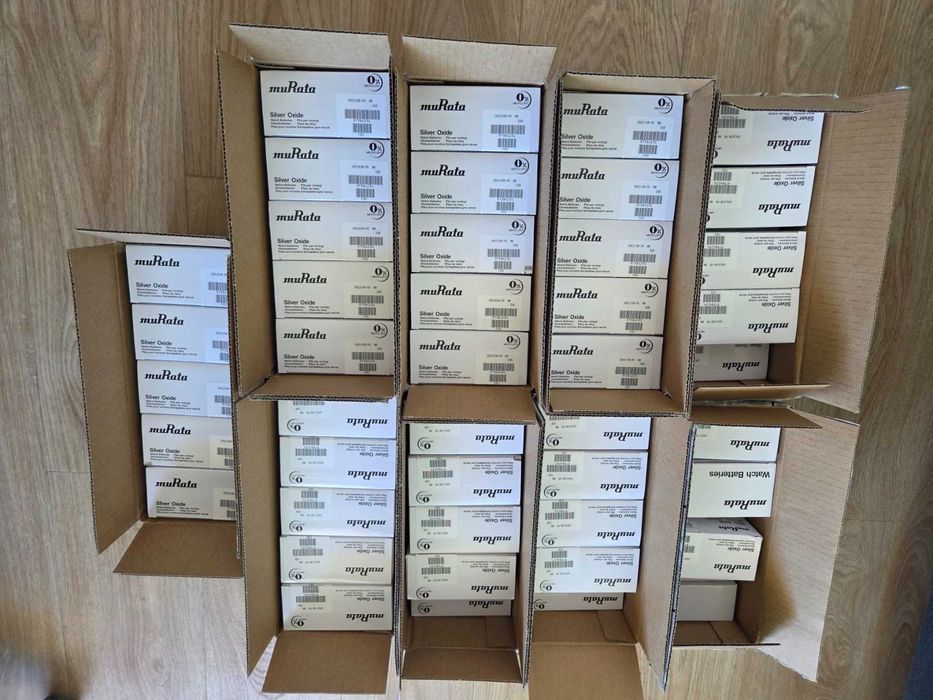 Várias pilhas de relógio