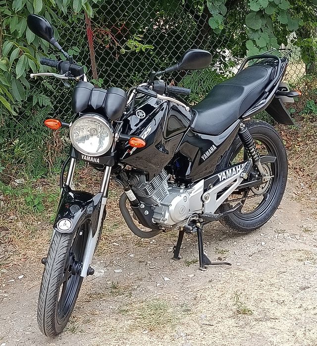 Mota 125 Yamaha ybr 125  com 15 mil kilometros em escelente estado
