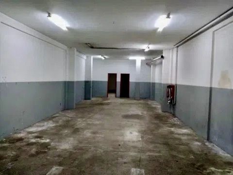 Armazem / Garagem com licença de serviços Porto centro