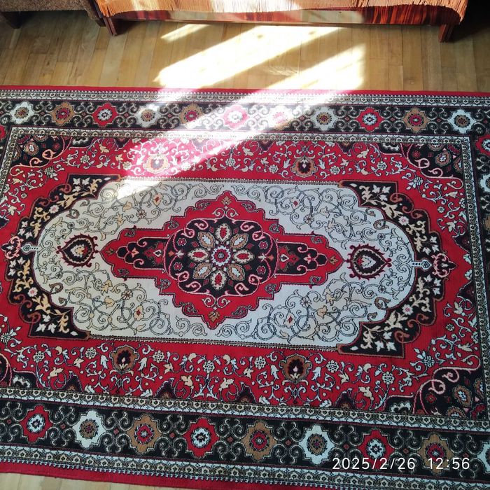 Килими для дому б.у.