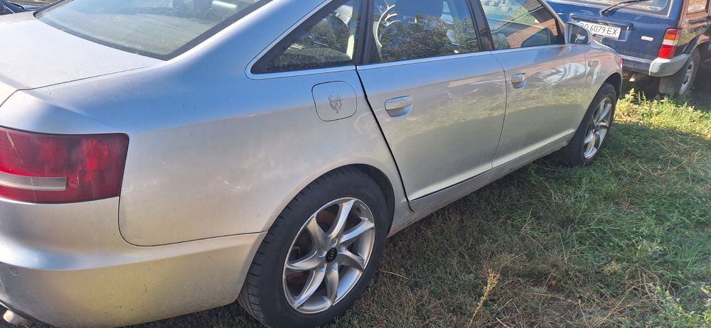 Крило Ауді А6С6.