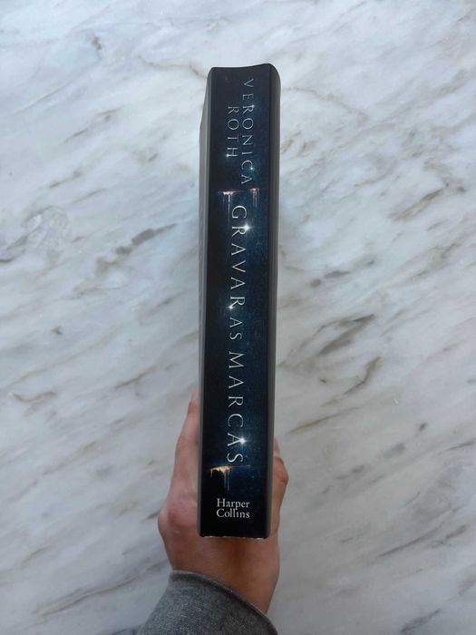 Gravar as marcas — Veronica Roth
