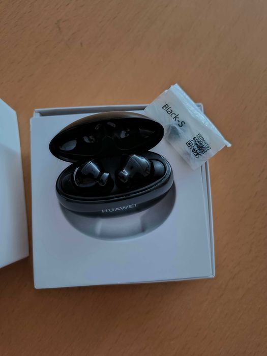 Huawei FreeBuds 4i praticamente novos