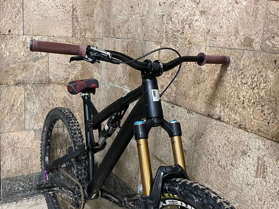 Rose uncle jimbo 2014 L size 26 27.5