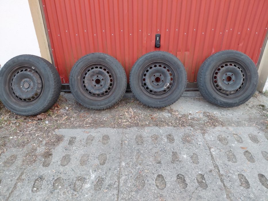 Opony z felgami stalowymi