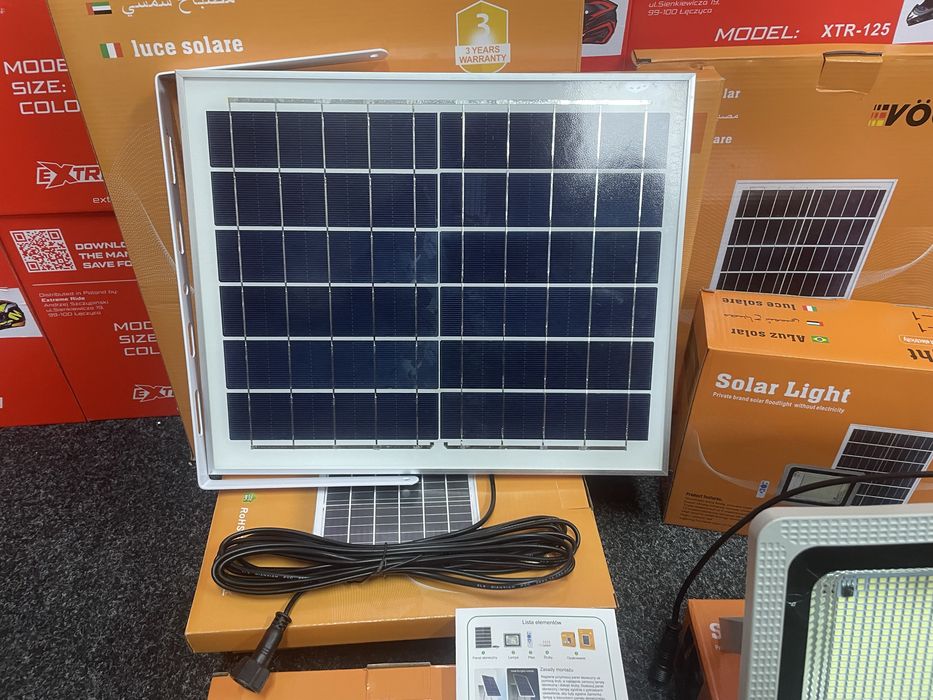 Lampa solarna VÖGLER GmBh 200W neutral, sensor zmierzchu SOLAR LIGHT
