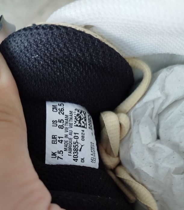 puma нові кросівки