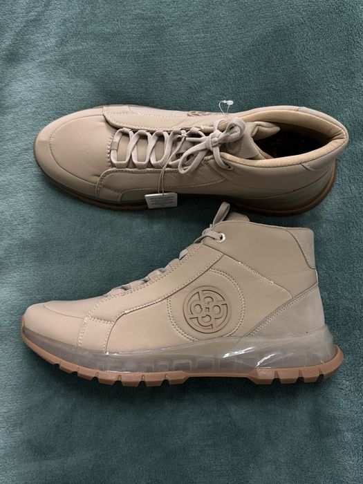 Жіночі бежеві черевики розмір 42 Bugatti