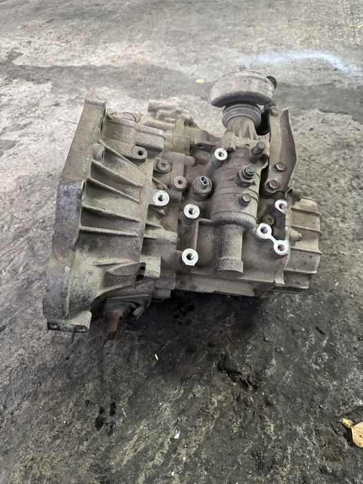 Продам МКПП Toyota Corolla (e12), 1.6, 2005 г.в.