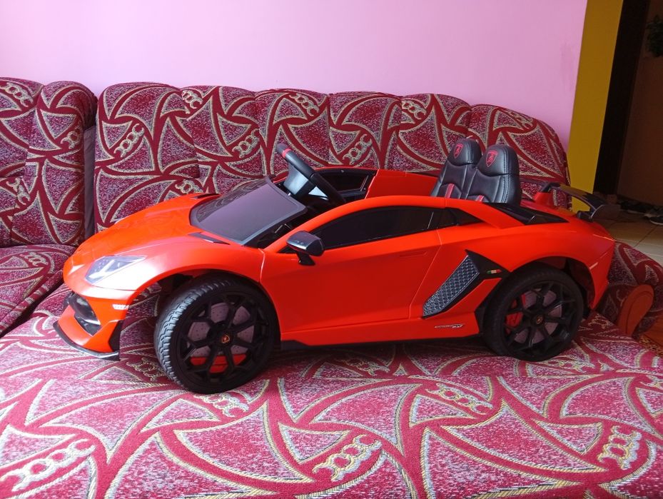 Автомобіль дитячий