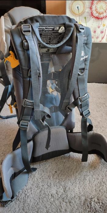 Mochila outdoor DEUTER - baby up to 18kg