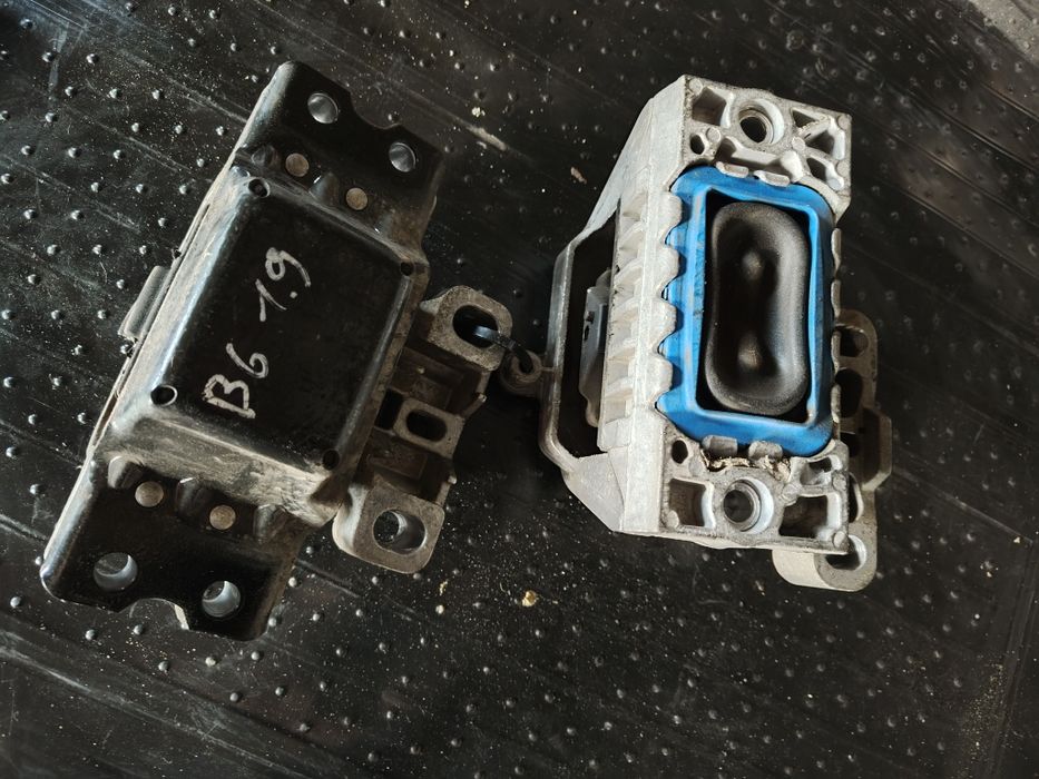 Poduszka silnika łapy łapa mocowanie silnika volkswagen passat b6 golf