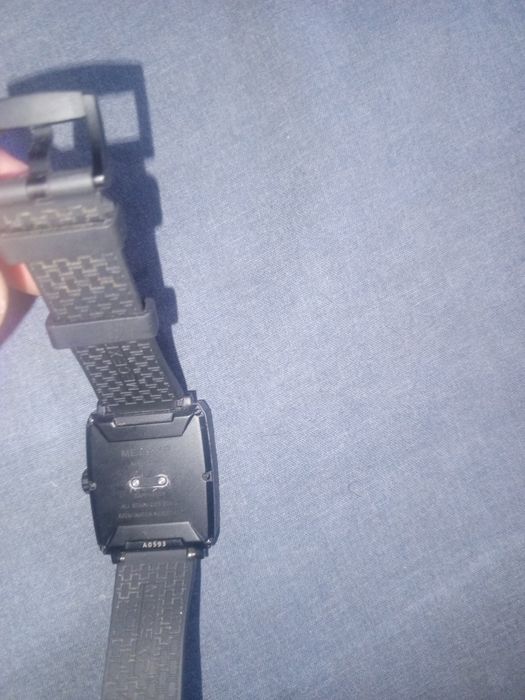 Часи  MECEXP MS1001 в Україні дуже мало таких