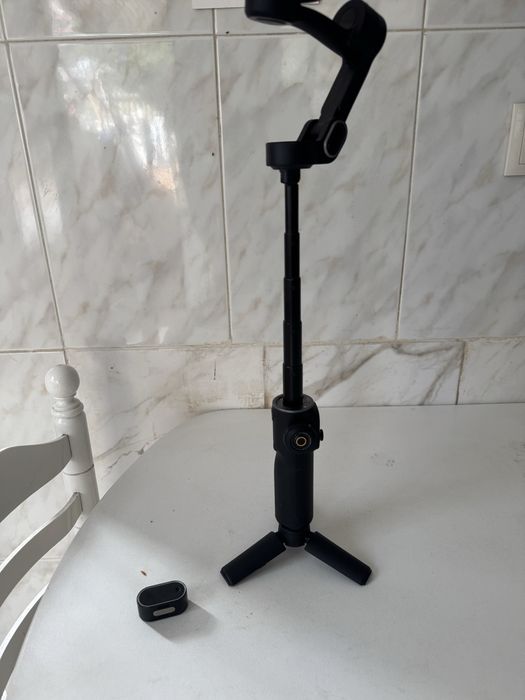 Estabilizador Gimbal de 3 Eixos AOCHUAN Smart