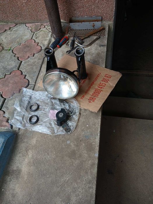 Продам Фару з кріпленням до мото чезет