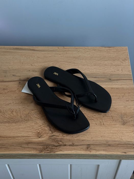 Вʼєтнамки Zara чорні