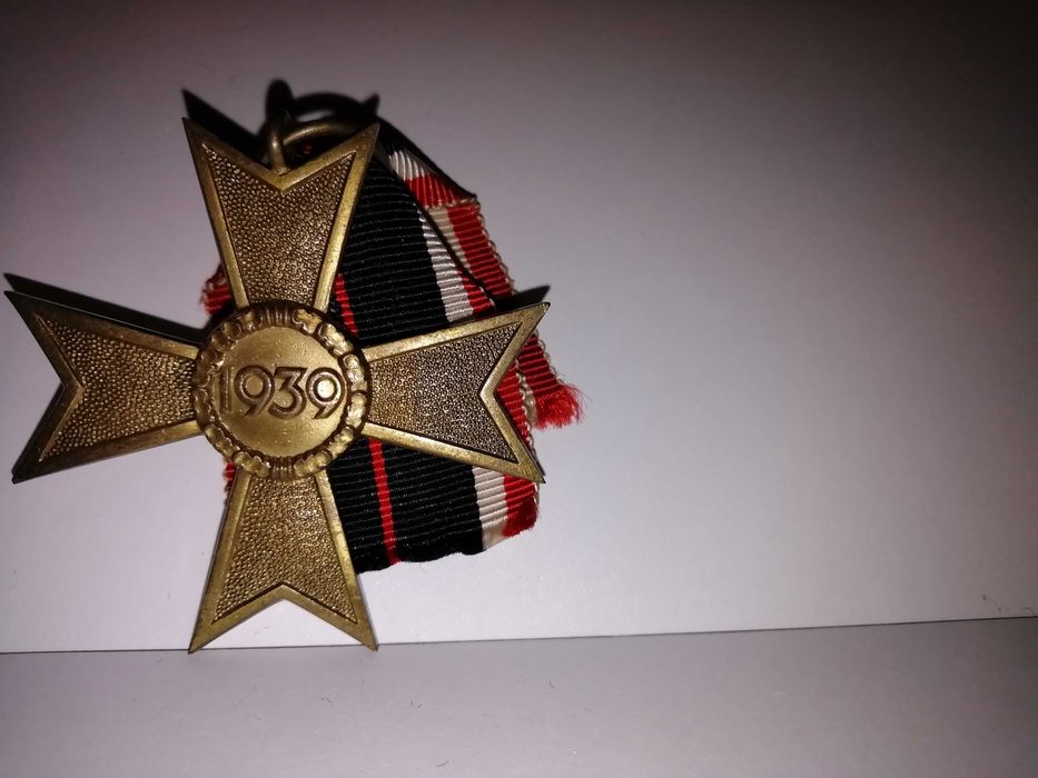 Medalha Cruz de Merito s/ Espadas 2ªcl 1939 Alemanha WW2 I