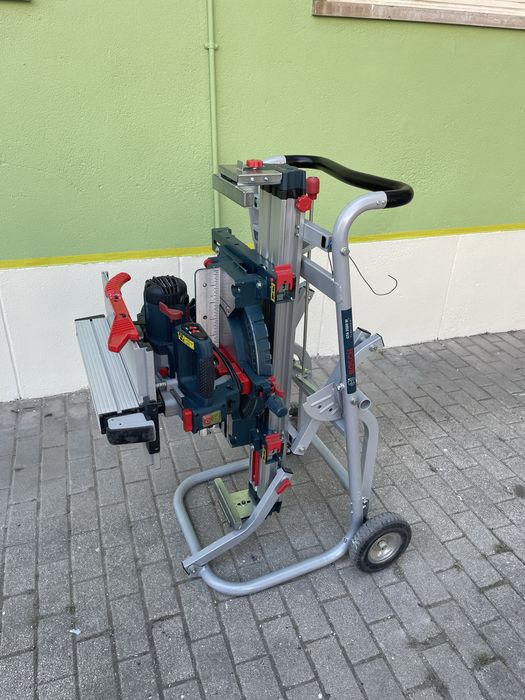 Serra Combinada Bosch com 2 carros