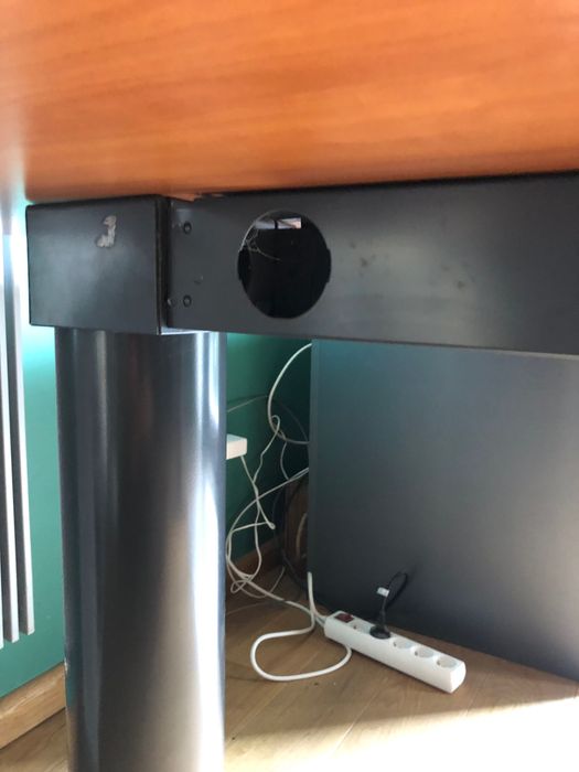 Efektowne i funkcjonalne biurko