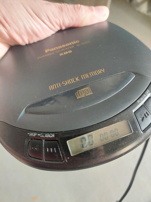 CD плеер Panasonic SL-L200 под ремонт.