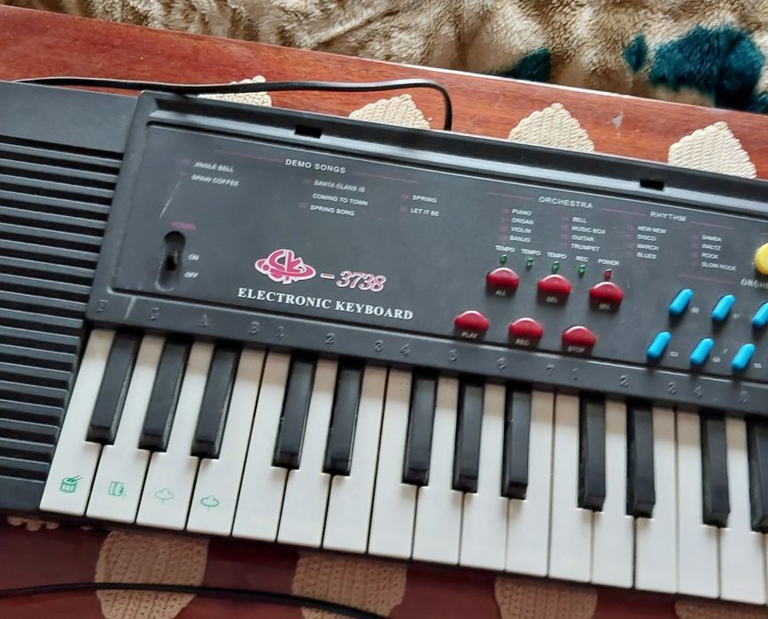 Синтезатор Elektronik keyboard