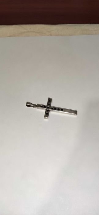 Продам серебряный крестик