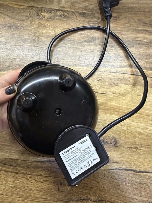 Вафельниця Liberton LWF-0500