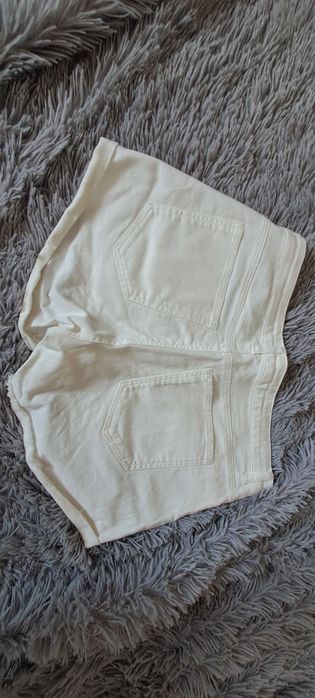 Białe spodenki H&M rozmiar 38