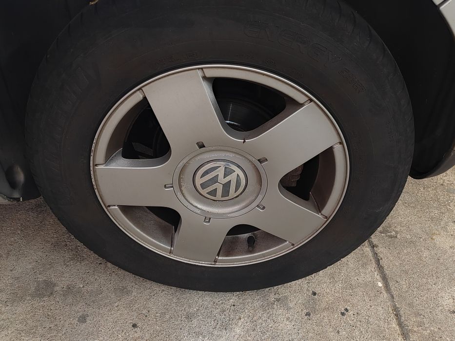 VW Golf 1.4i  Gasolina GPL A/C Bom estado