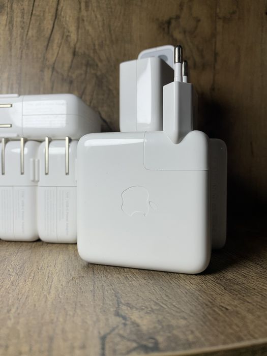 Apple USB-C 70w Оригінальна зарядка Macbook блок живлення A2743