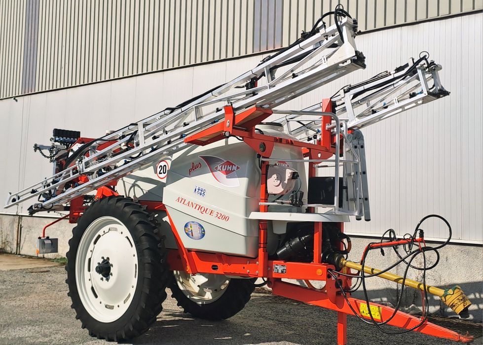 Opryskiwacz Kuhn Atlatique 3200-24m