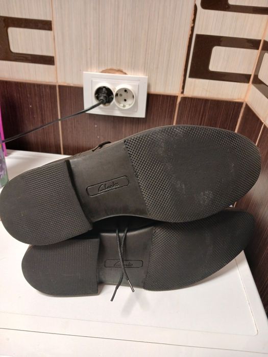 Продам зимние ботинки