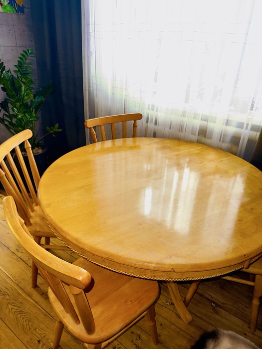 Дубовий стіл + 4 стільці