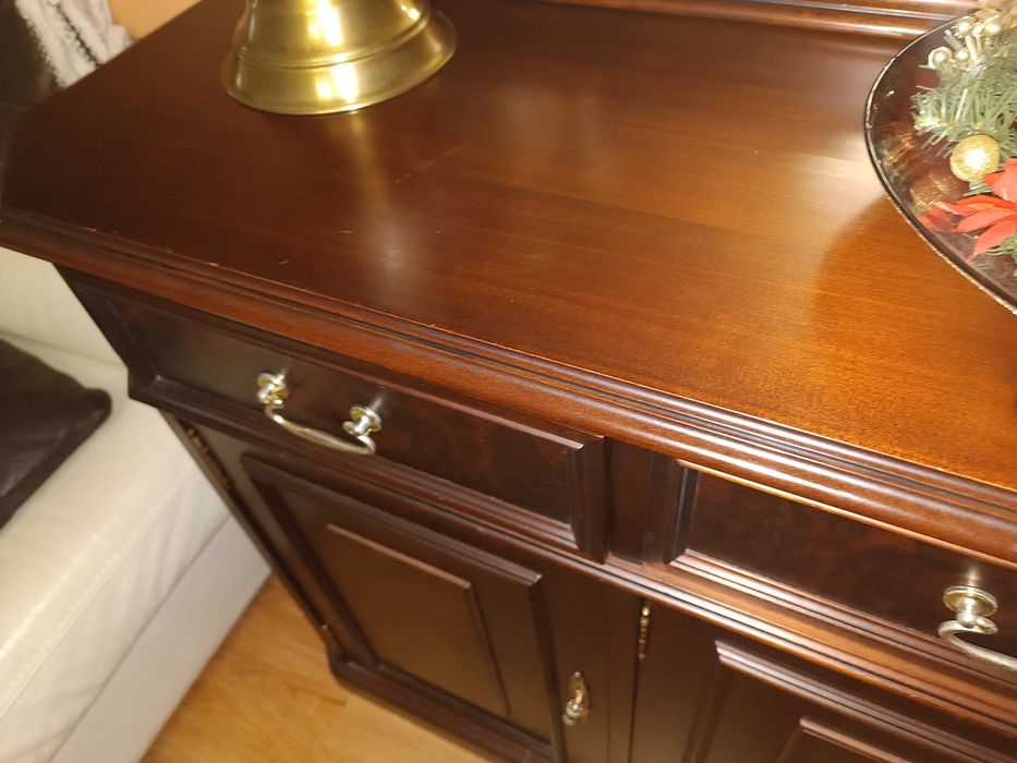 Móvel de Sala com espelho