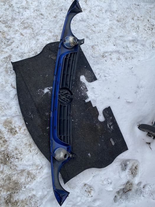 Решітка радіатора Volkswagen lupo