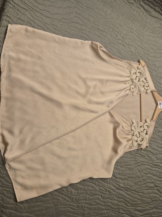 Elegancka koszulka bluzka ozdobna beżowa 46 48 50 jak nowa