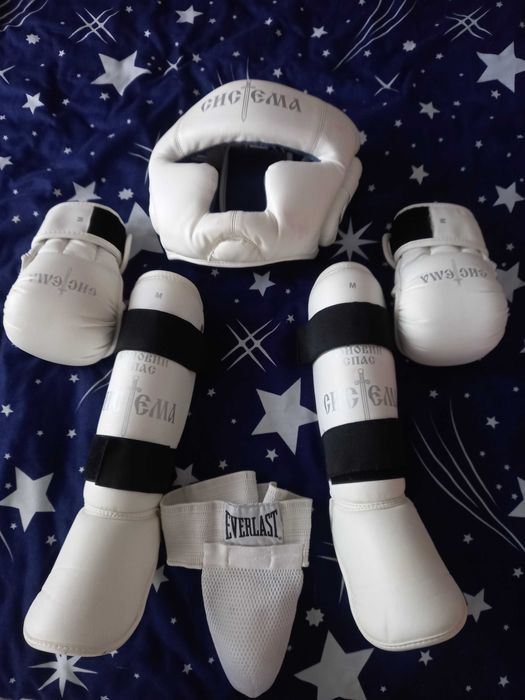 Екіпіровка для кікбоксінгу