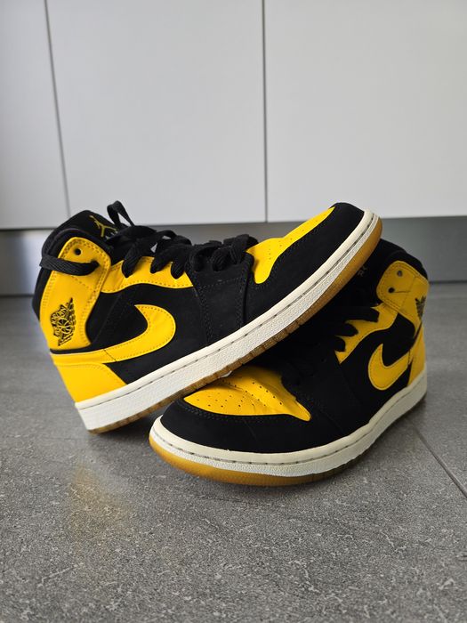 Sapatilhas air Jordan 1 Mid SE amarelas