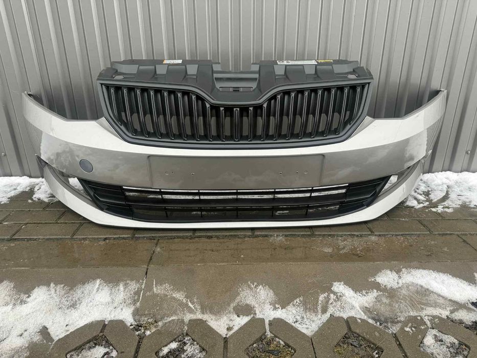 Skoda Fabia III Zderzak Przód Przedni 14-18  Kolor: LF8Z