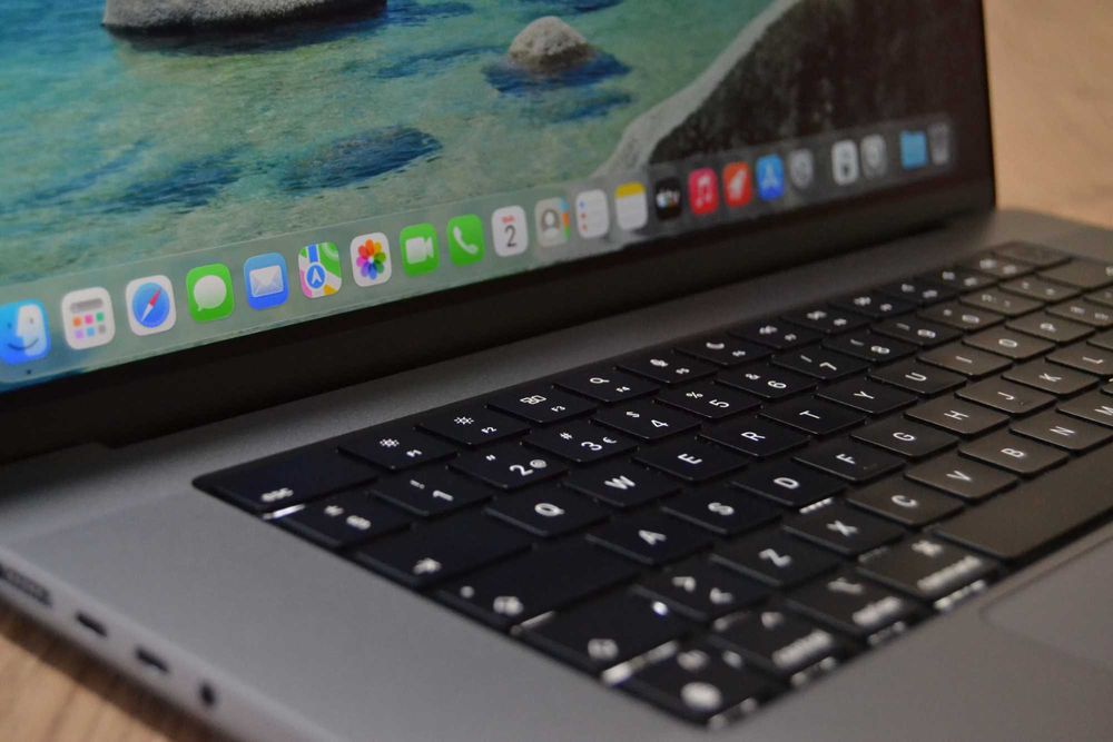 MacBook Pro M1 16" 16GB 512GB