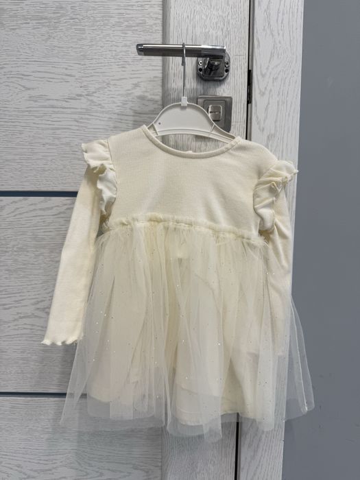 Святкова пишна сукня LC Waikiki (LCW baby) на дівчинку, розмір 6-9 міс (68-74 см)