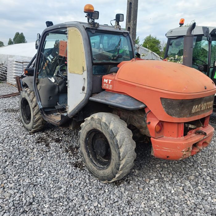 Manitou MT 523 wąska, niska ładowarka teleskopowa