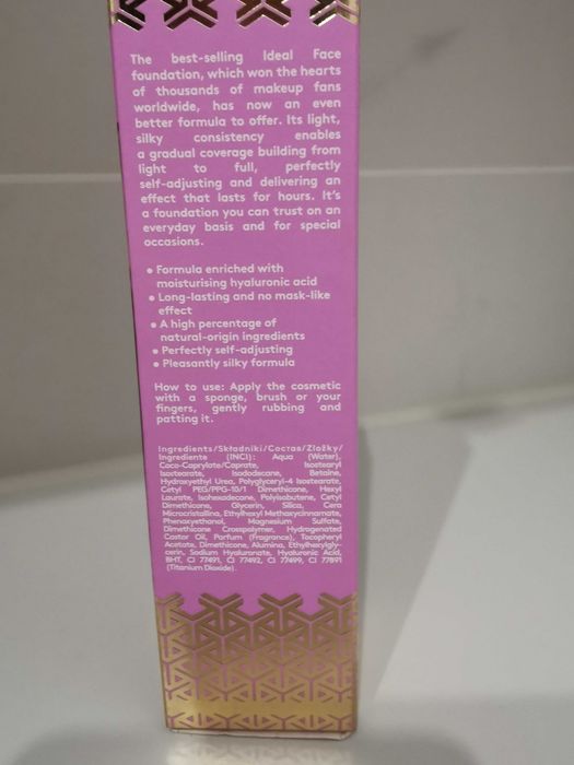 Fluid Ingrid ideal face Perfect coverage kwas hialuronowy jasny blada