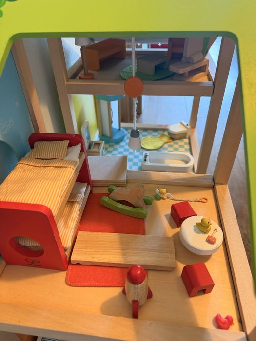 Лялькобий будиночок Hape