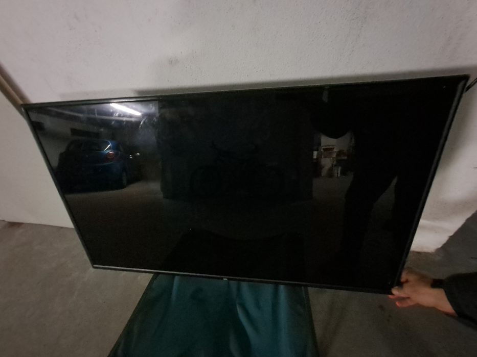 Tv 40 OK. Com defeito